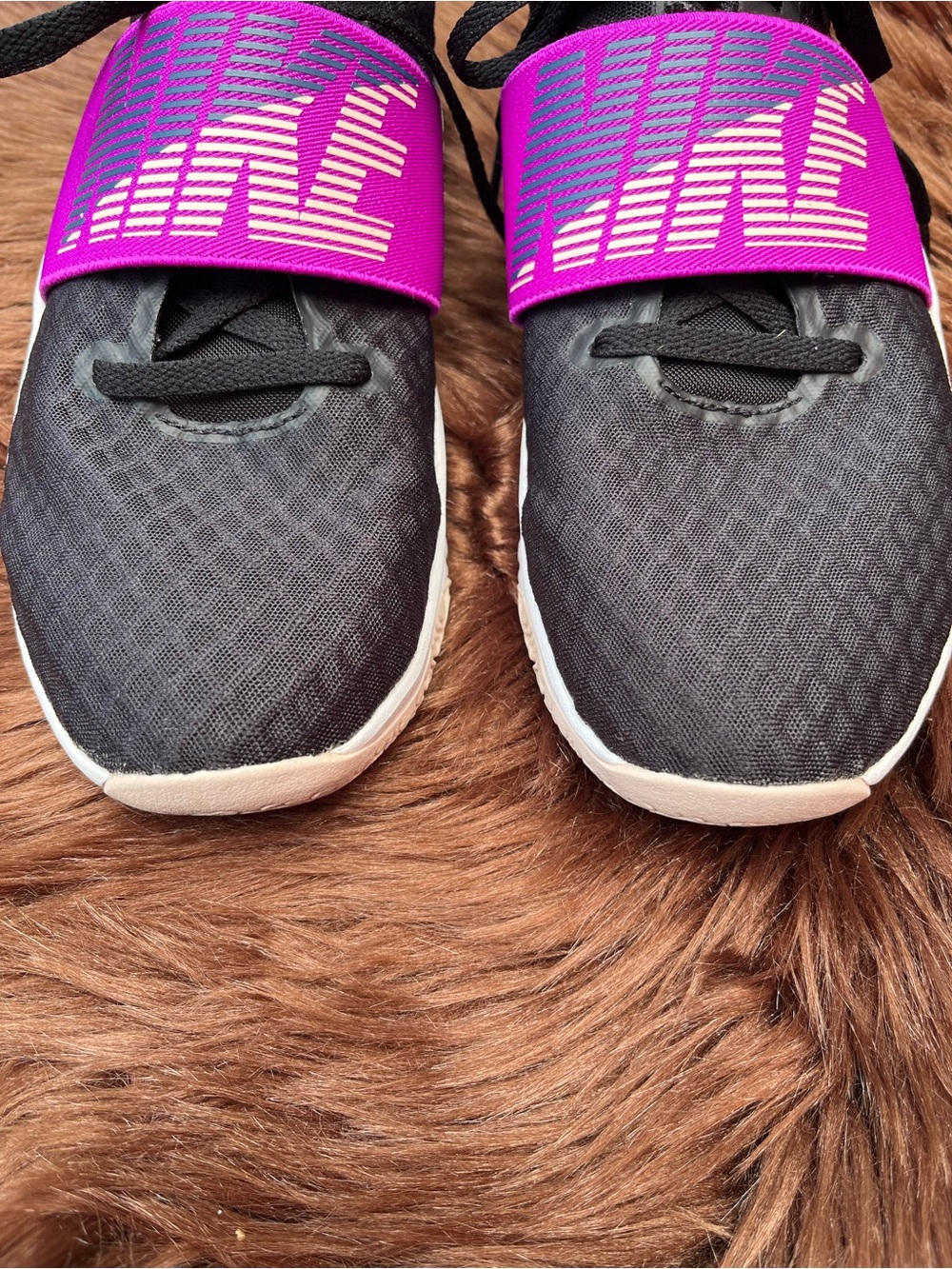 Nike Renew In-Season TR 9 Training Sneakers - Picture 7 of 12